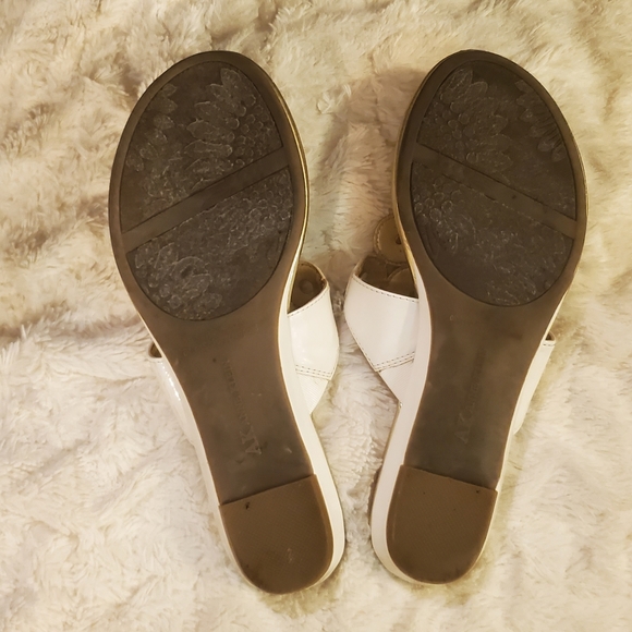 AK Anne Klein Achazie Thong Sandals in White and Gold - Picture 8 of 11